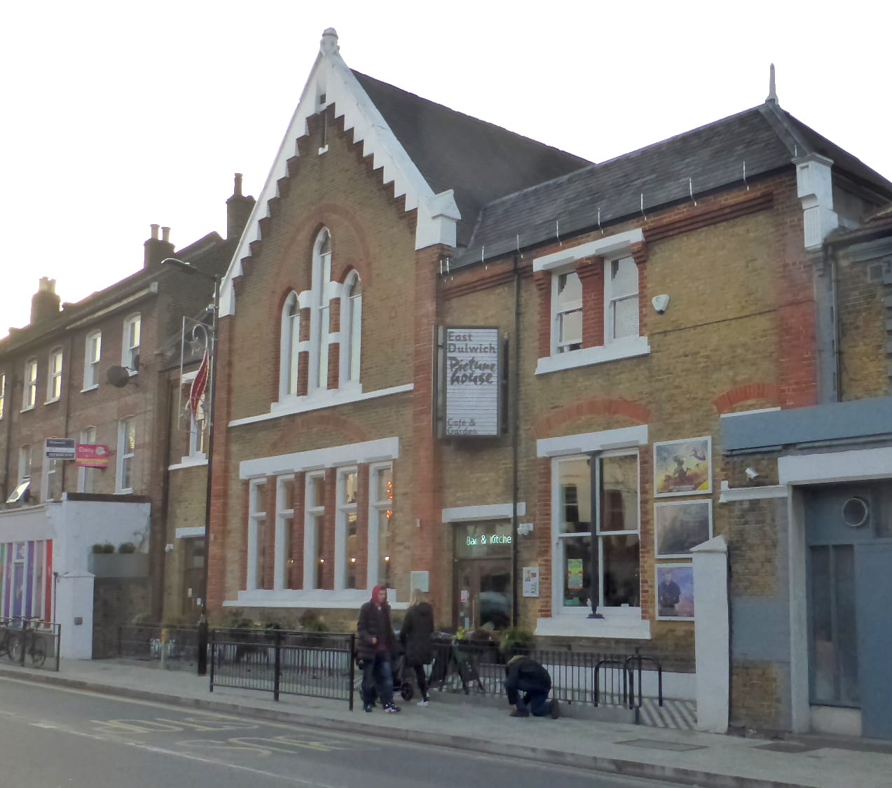 Johnnies Cafe Dulwich photo 4