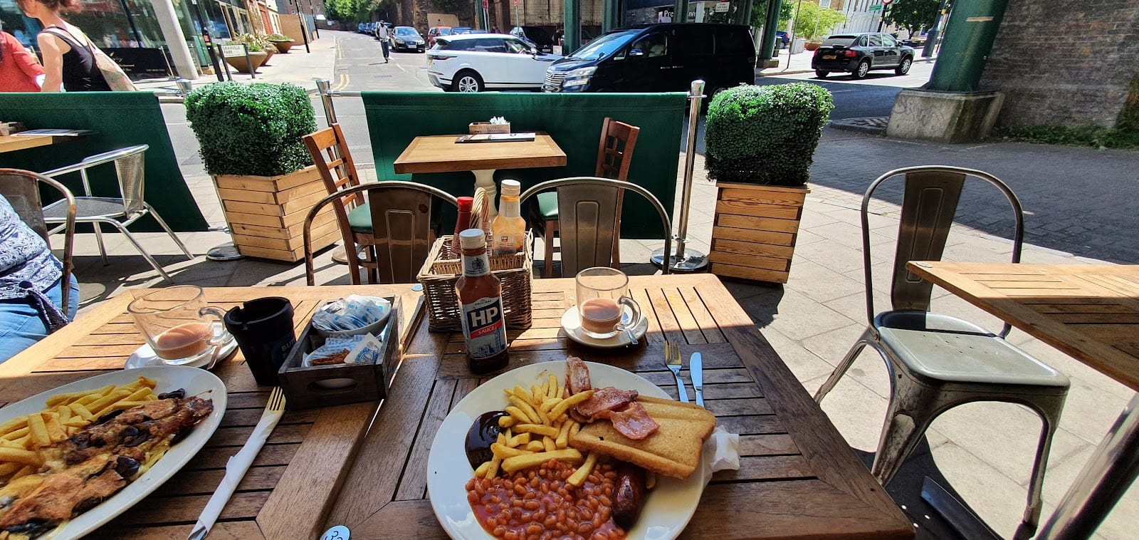 Maggie's Cafe & Restaurant