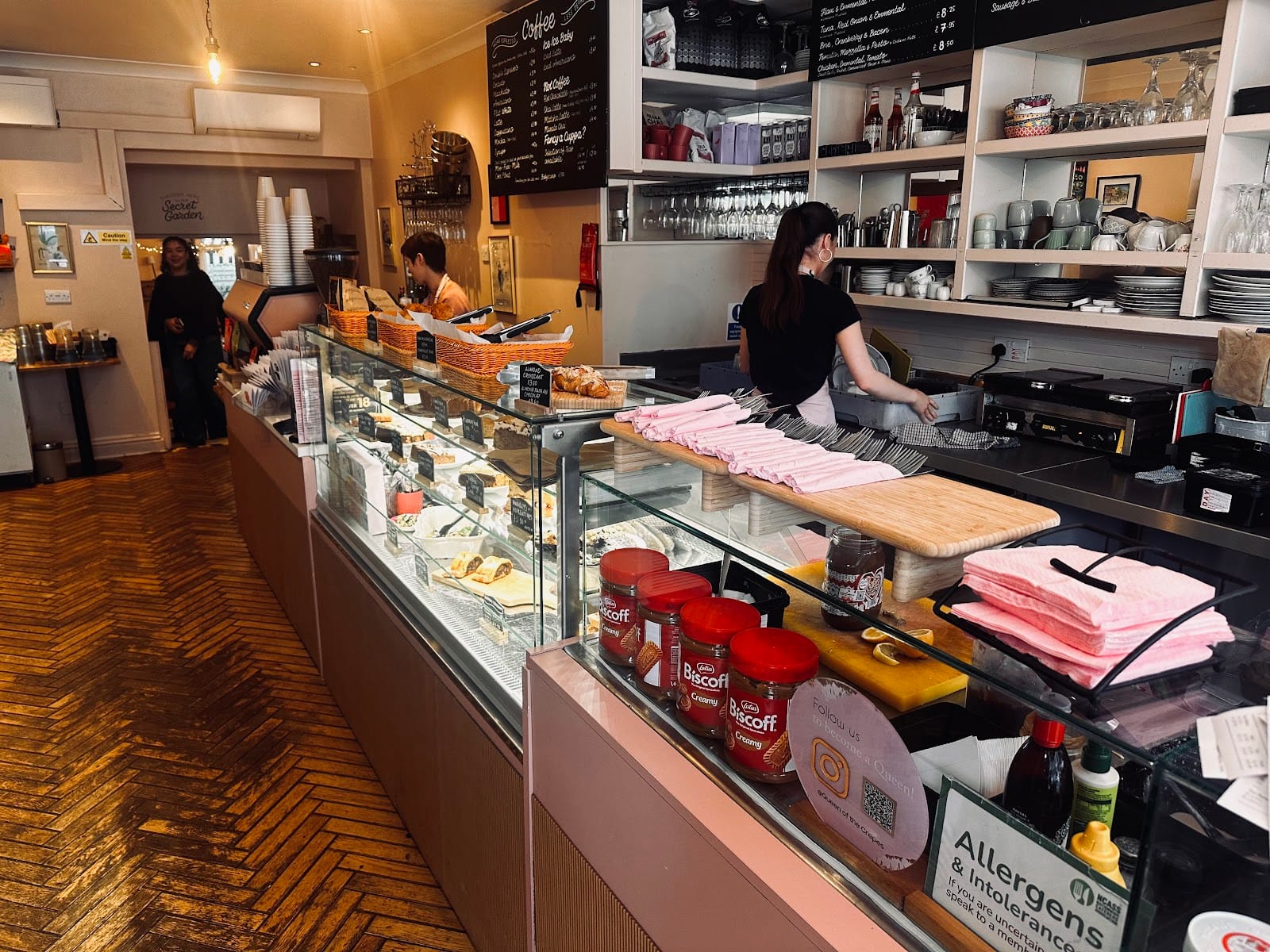 Hazel's Cafe