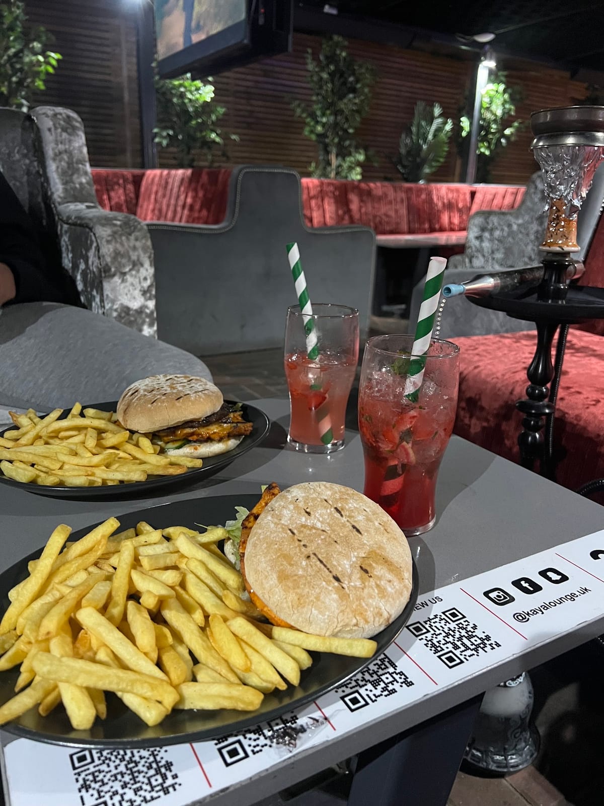 KAYA Lounge