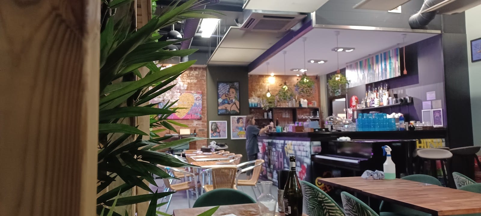 On The Hush - Cafe Northern Quarter & Bottomless Brunch Manchester