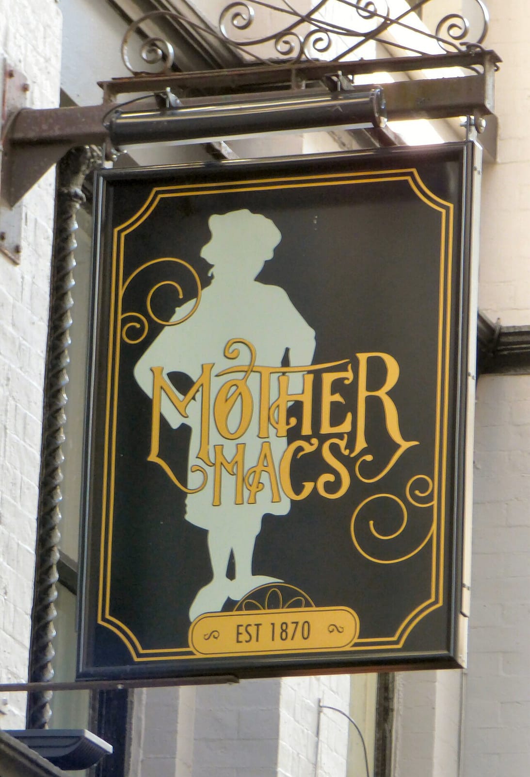Eds Cafe Bar photo 4