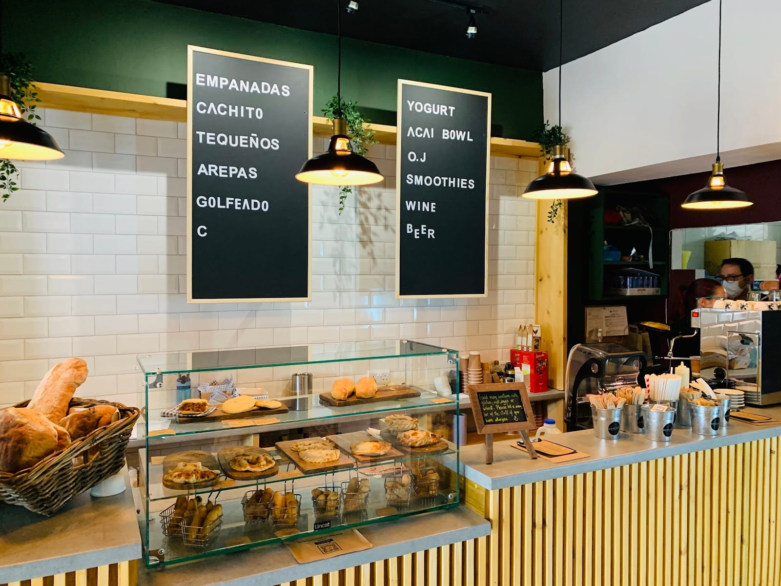 Mercado Cafe Bar