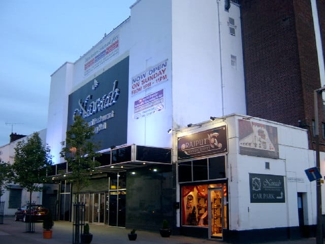 K-Fe-Comm Internet Cafe photo 5
