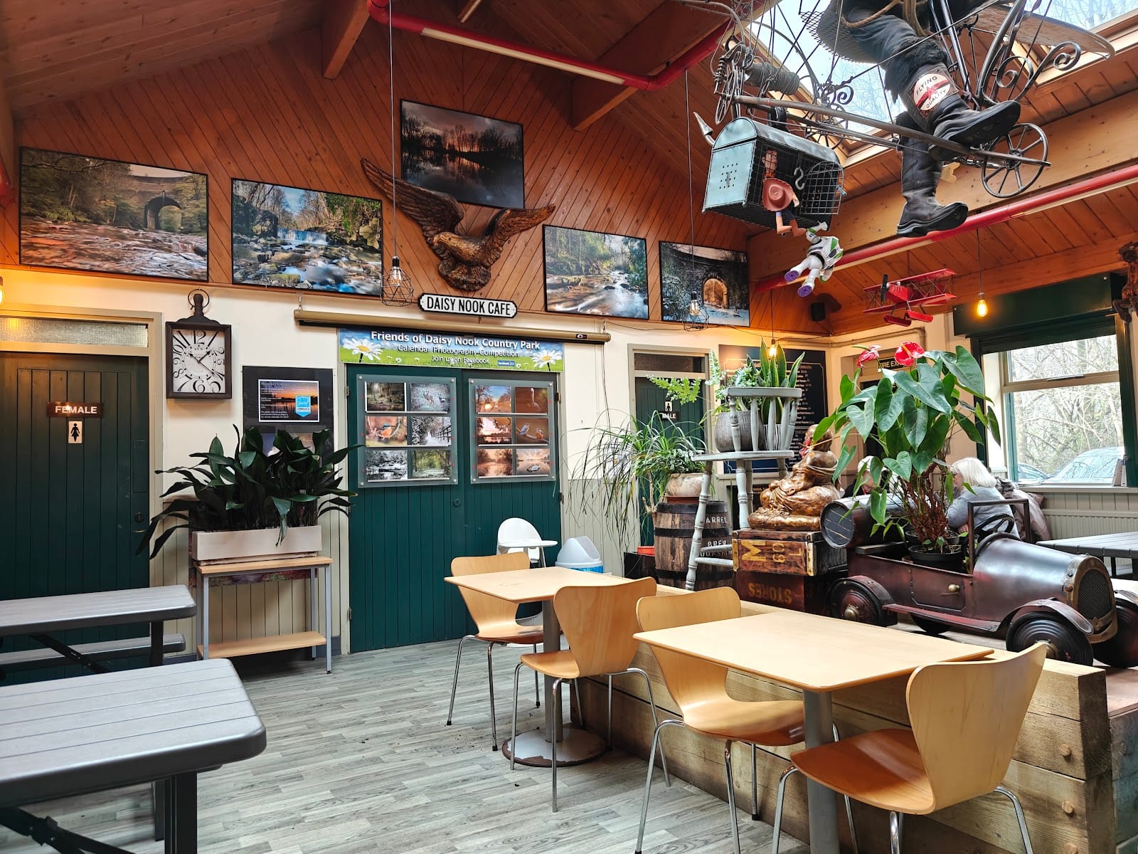 Daisy nook cafe