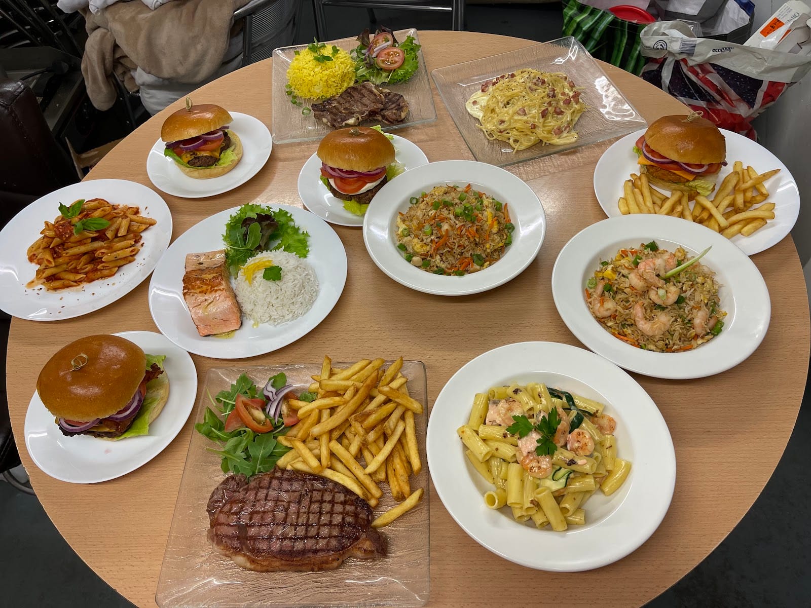 Papa's Cafe and cuisine
