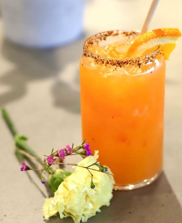 Lola's Cafe Bar