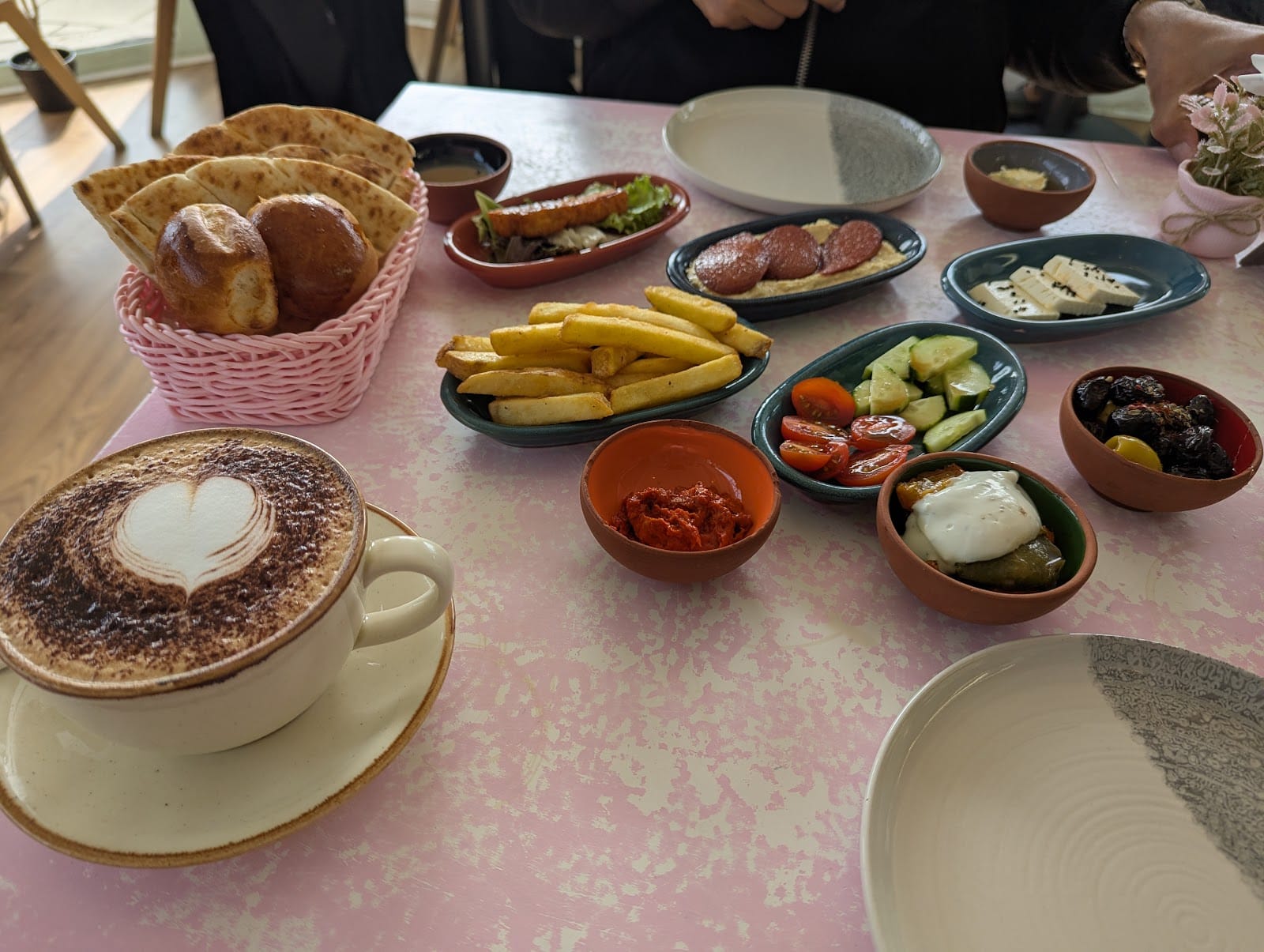 Mokka Cafe & Bakery