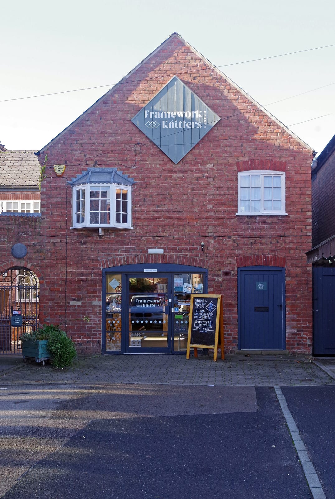 Parker's Yard photo 2