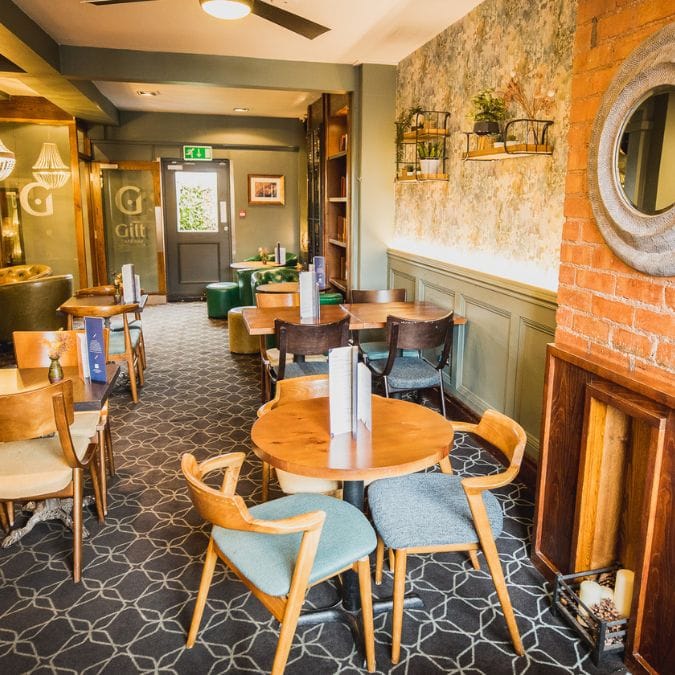 Gilt - West Bridgford photo 3