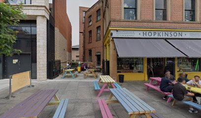 Wonderland Cafe