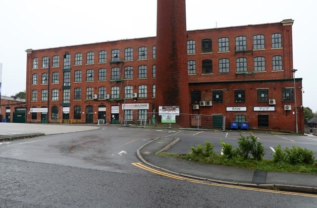 the sampan oldham photo 3