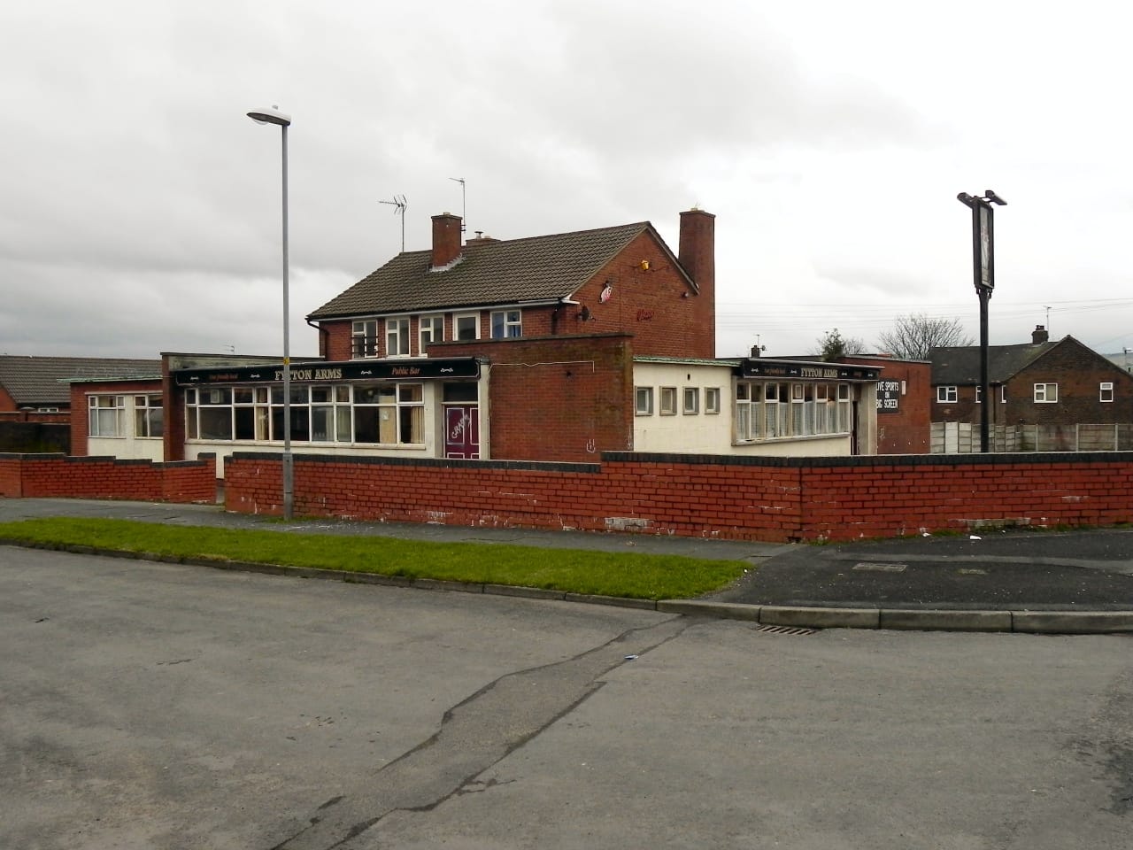 Cafe On The Green Oldham LTD photo 2