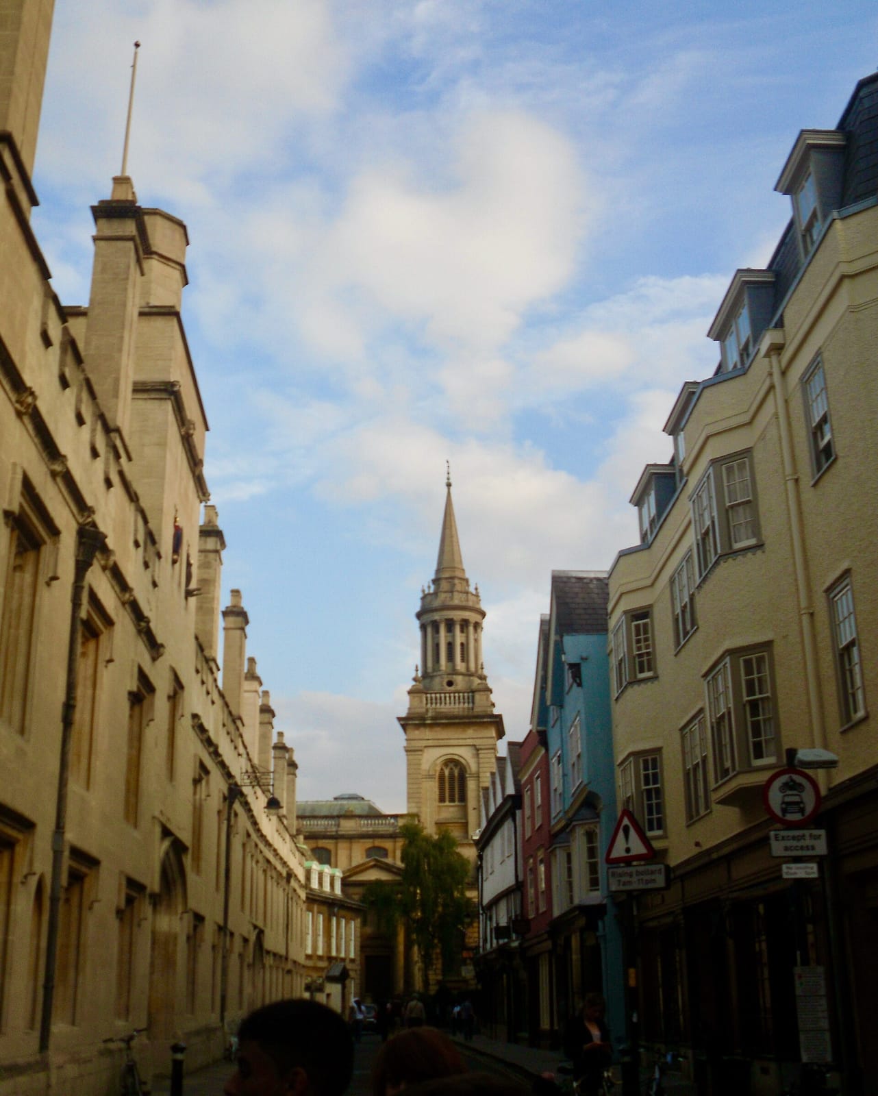 Missing Bean Turl St photo 2