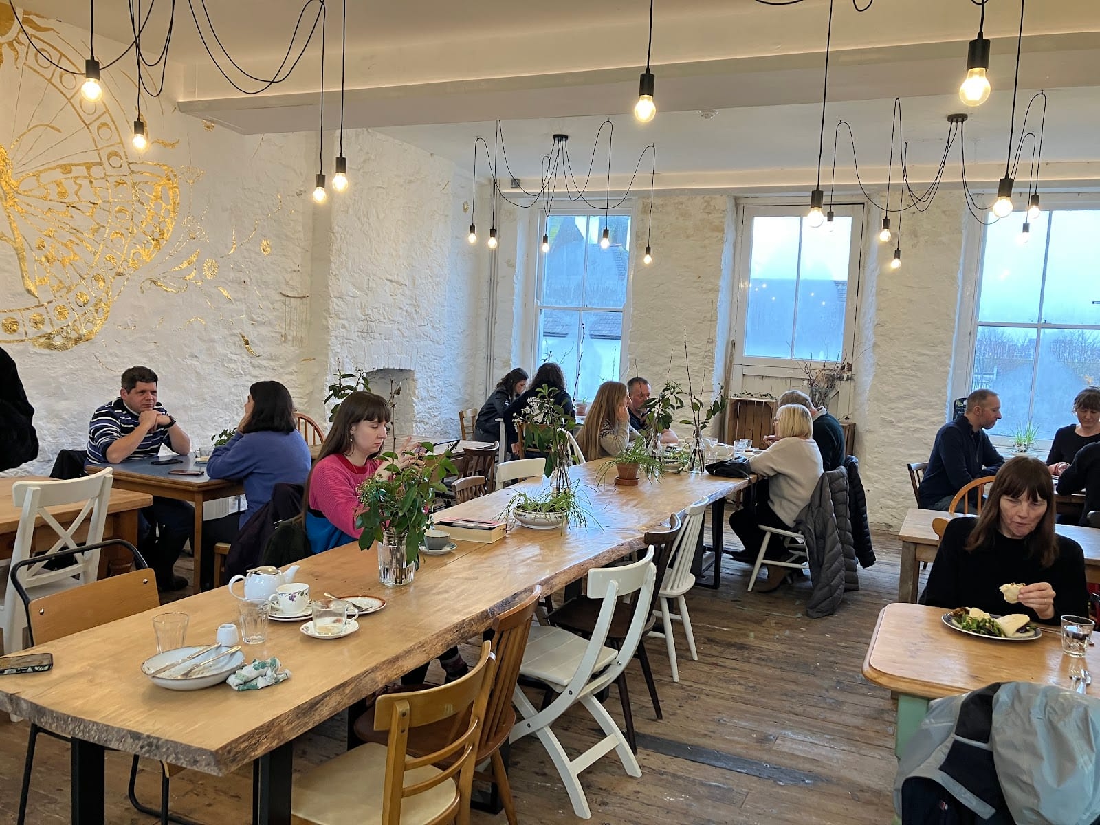 Almanac Cafe