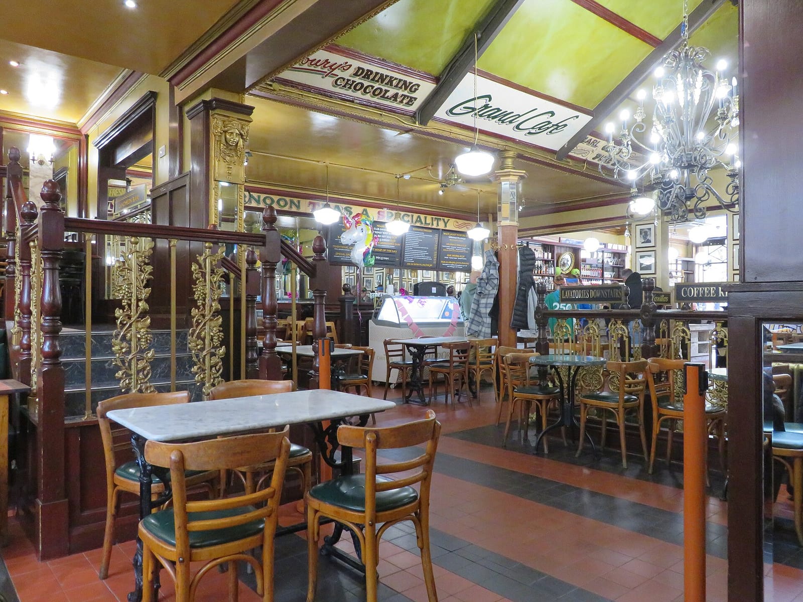 La Viva Cafe Restaurant photo 3