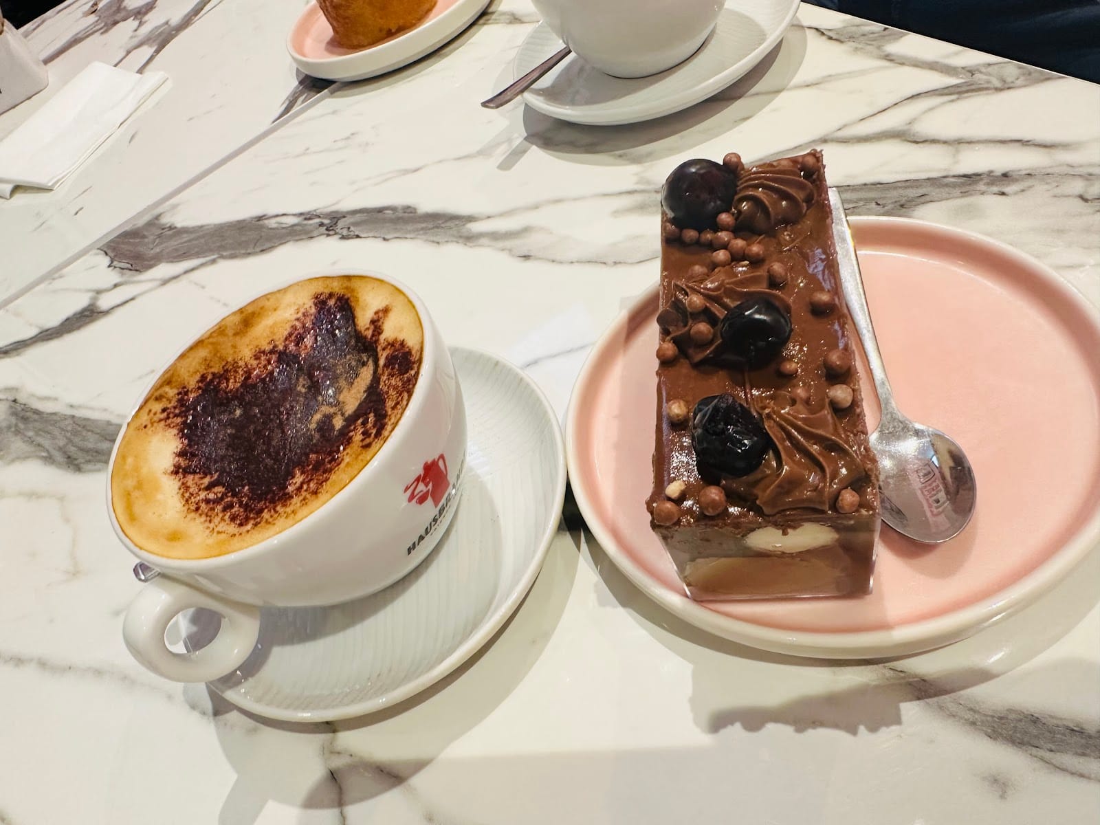 Mon Chéri Café & Bakery