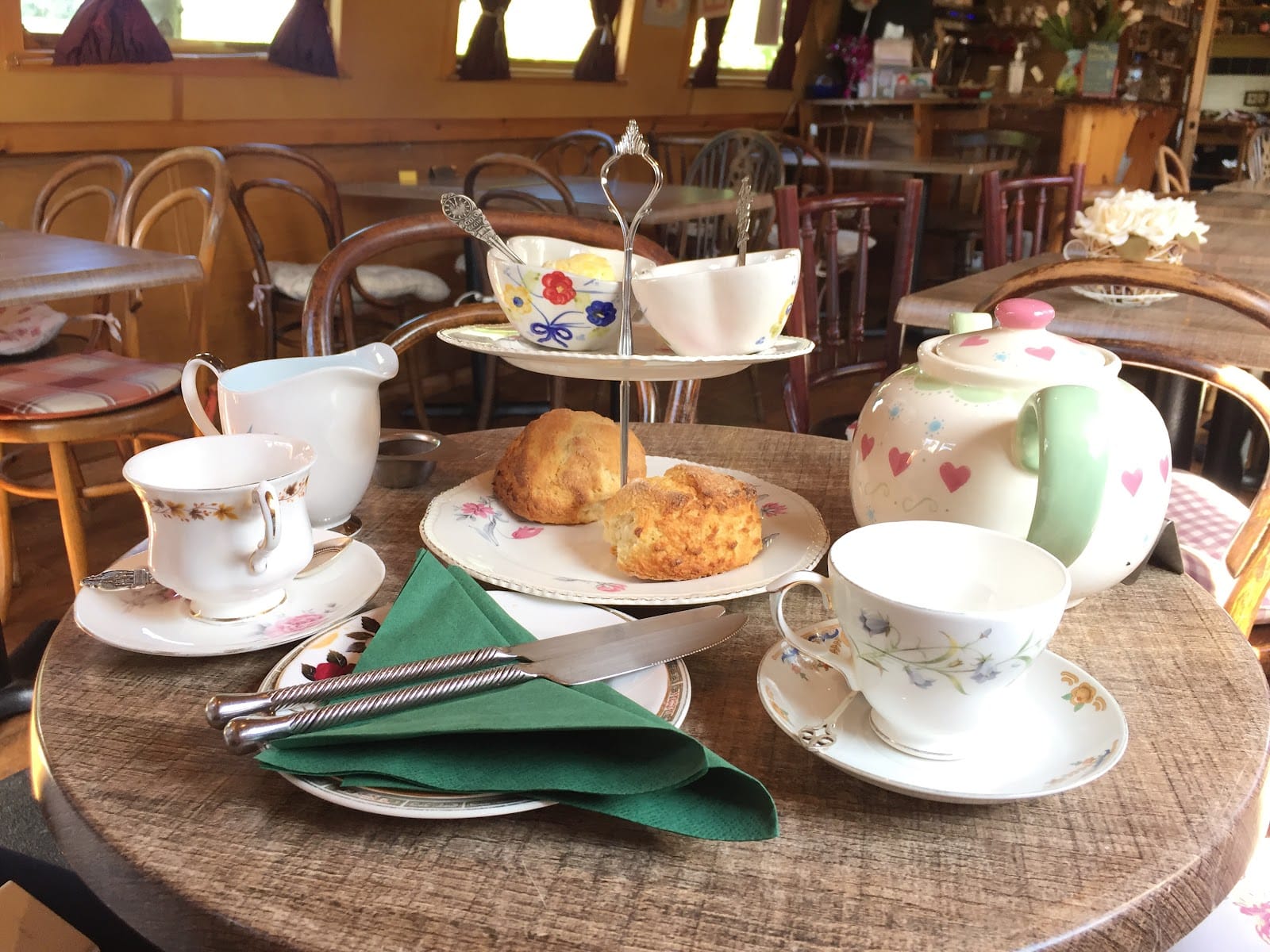 Whittington's Tea Barge
