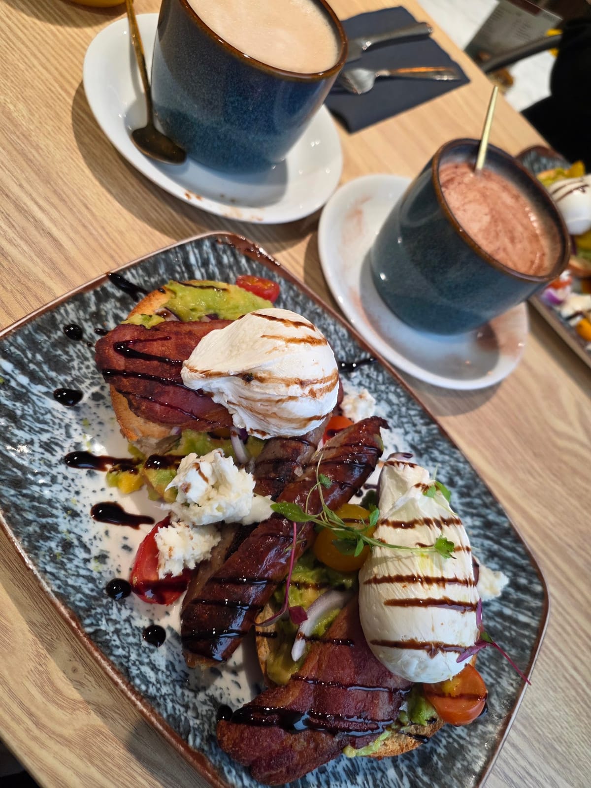 Lilia Cafe Bistro