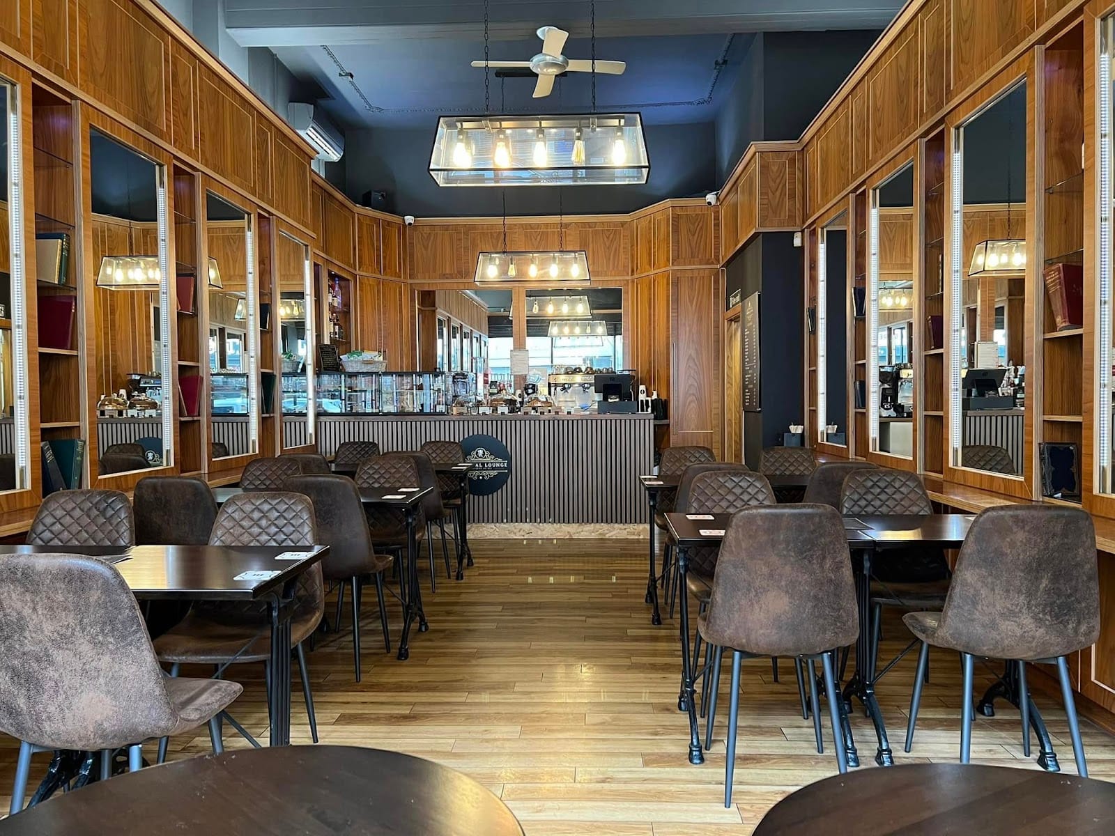 Imperial Cafe & Bar