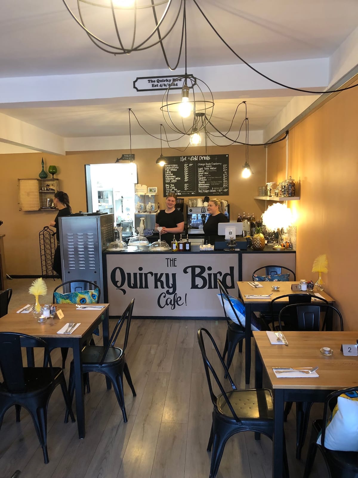 The Quirky Bird Café