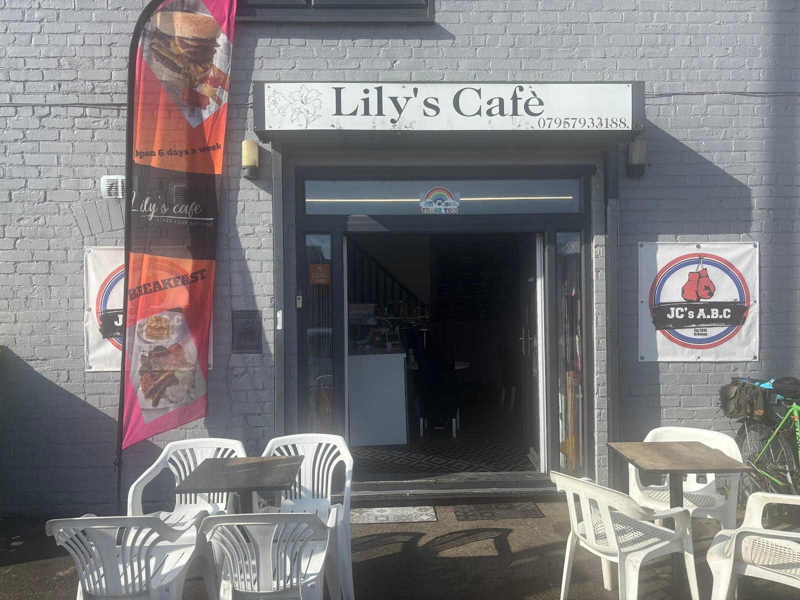Lily's Cafe