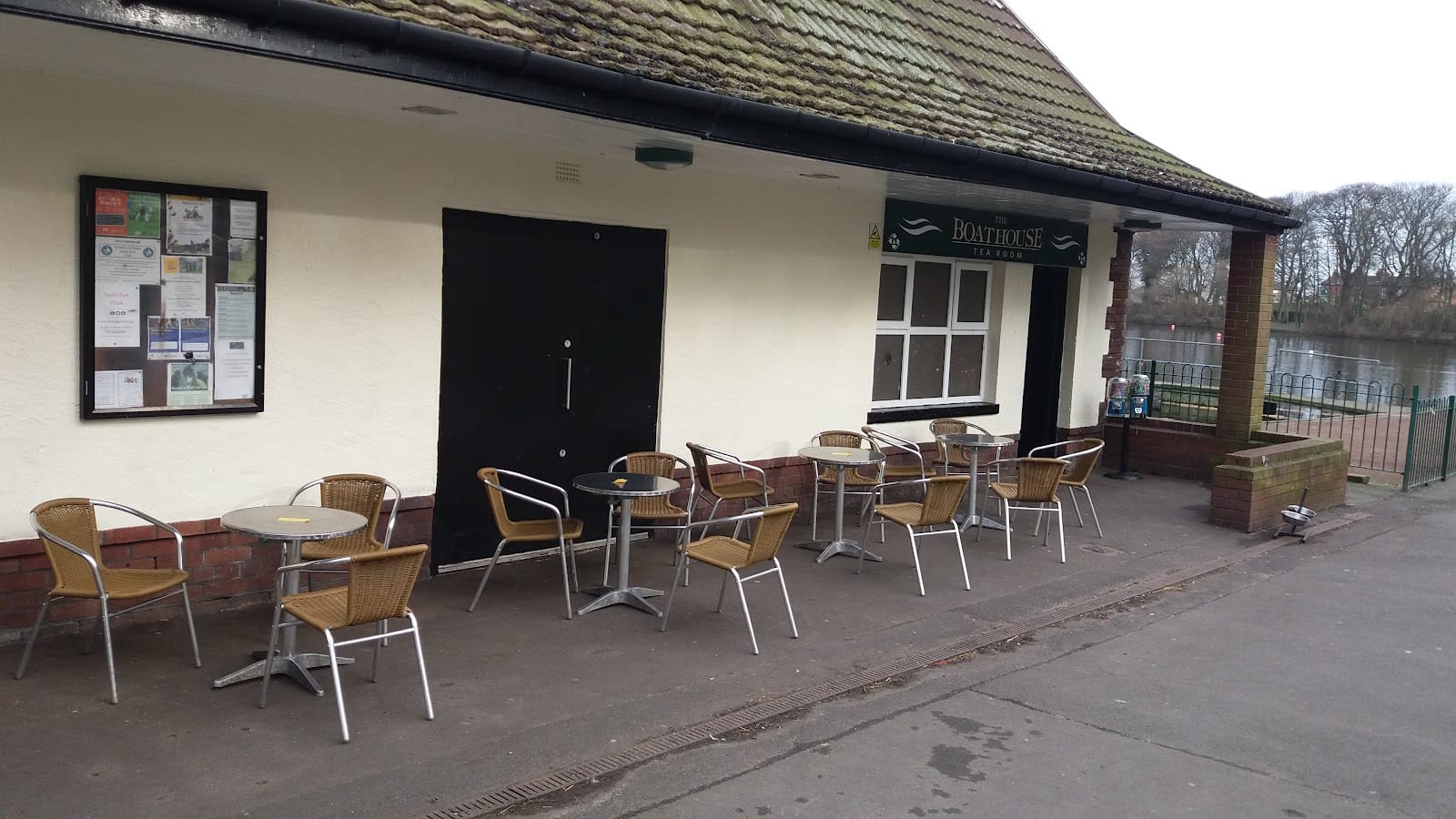 Boathouse Tearoom Taylor Park cafe