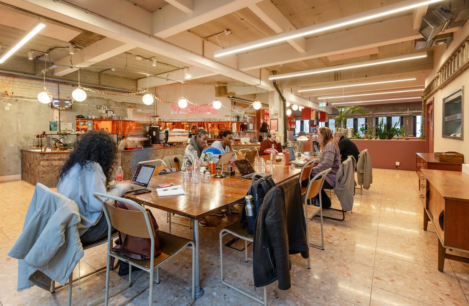 Oru Sutton: Coworking + Cafe + Yoga