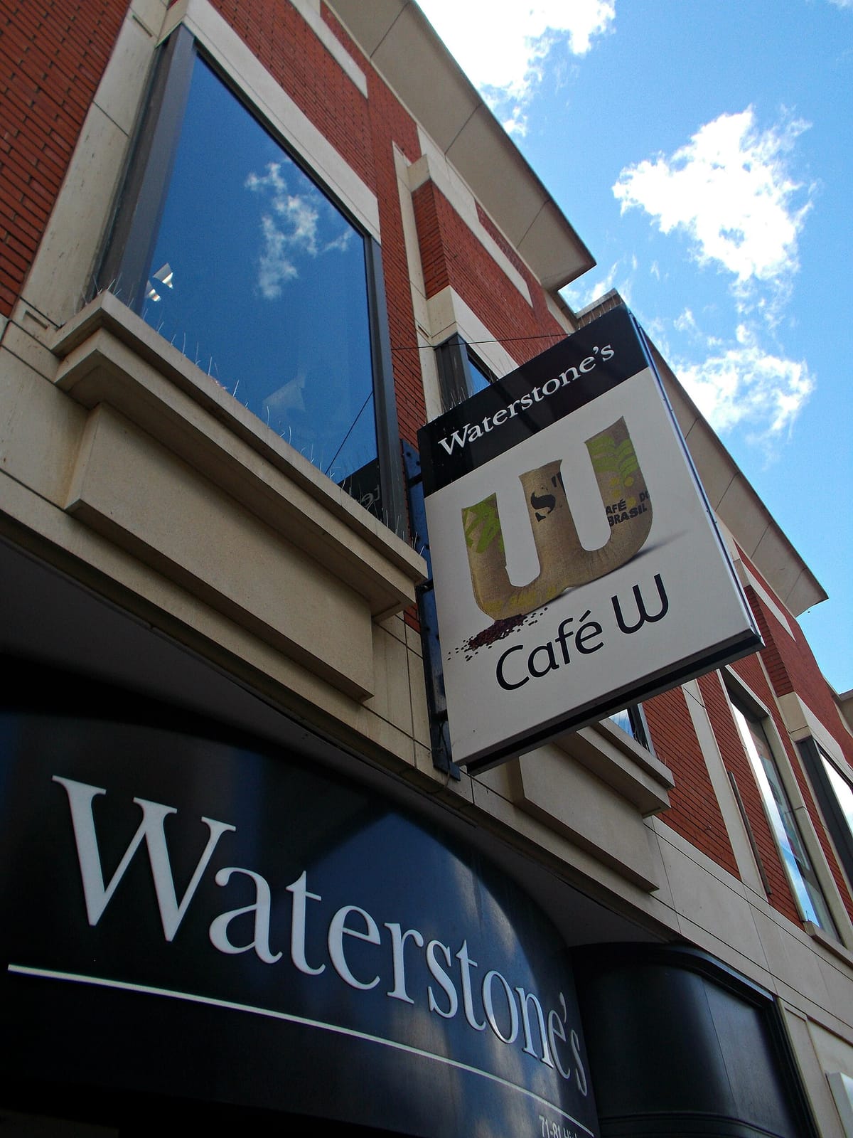 Waterstones photo 2