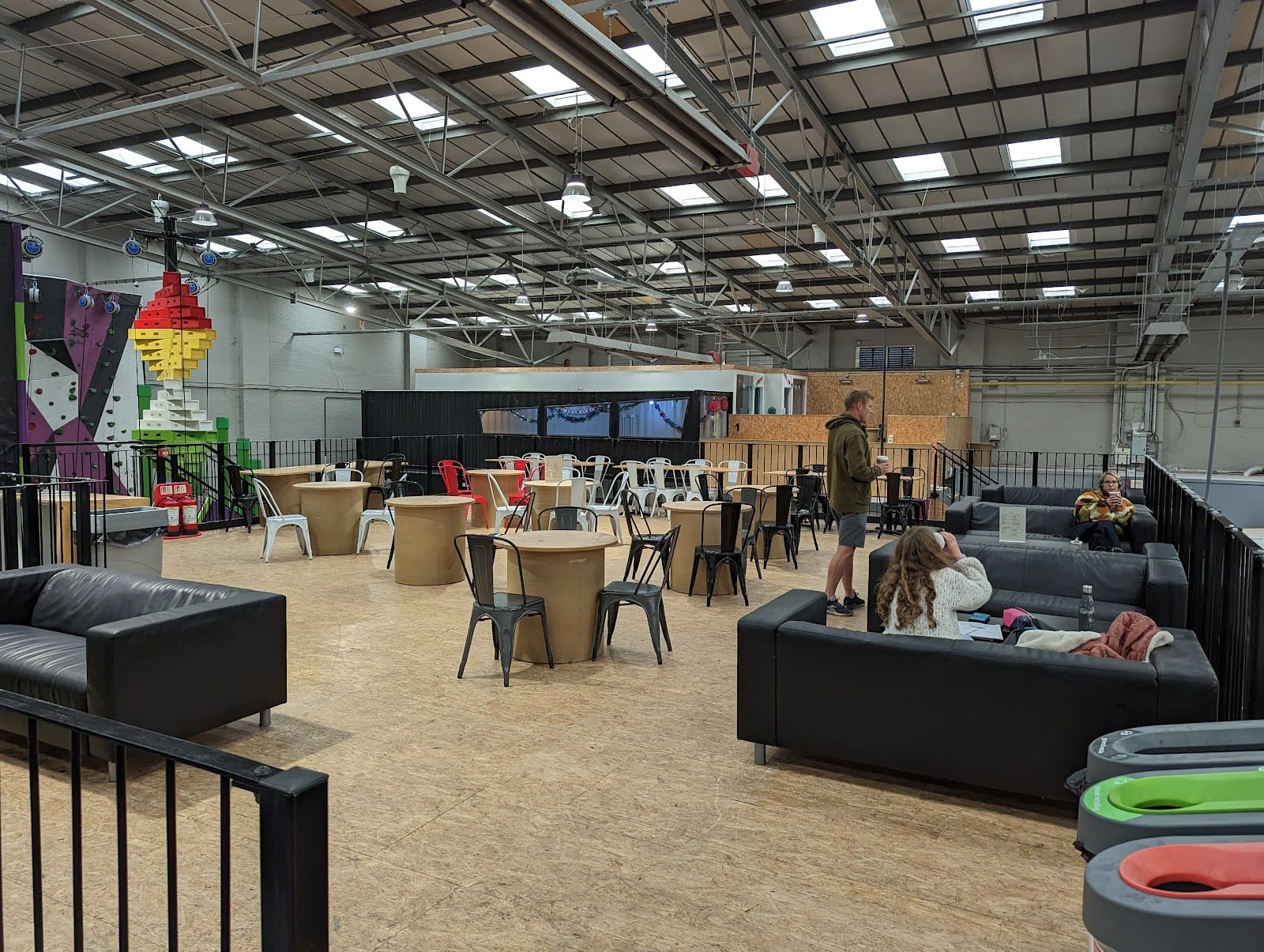 Freedog Swindon Soft Play and Indoor Activities