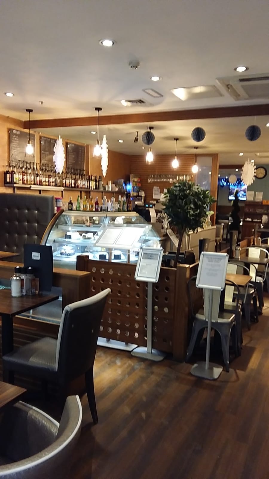 Aroma Cafe Bar