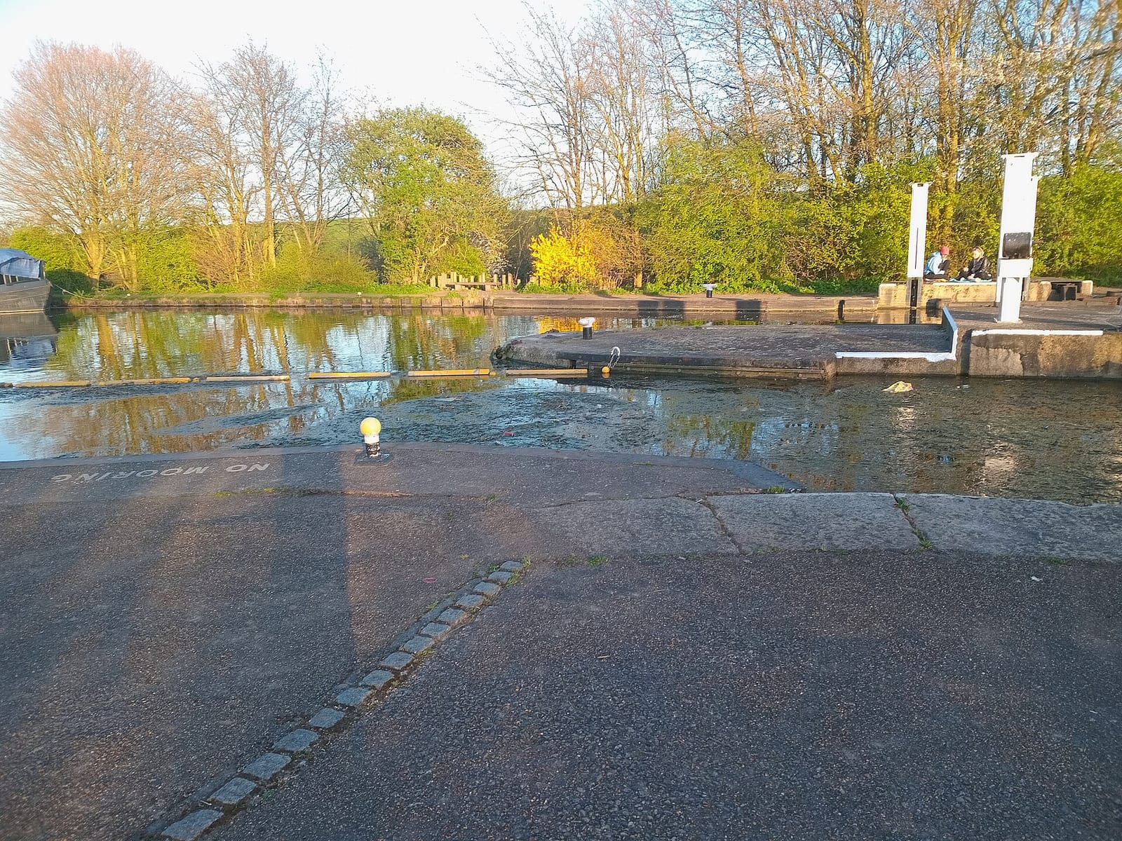 Stonebridge Lock Waterside Cafe (Dog friendly) photo 2