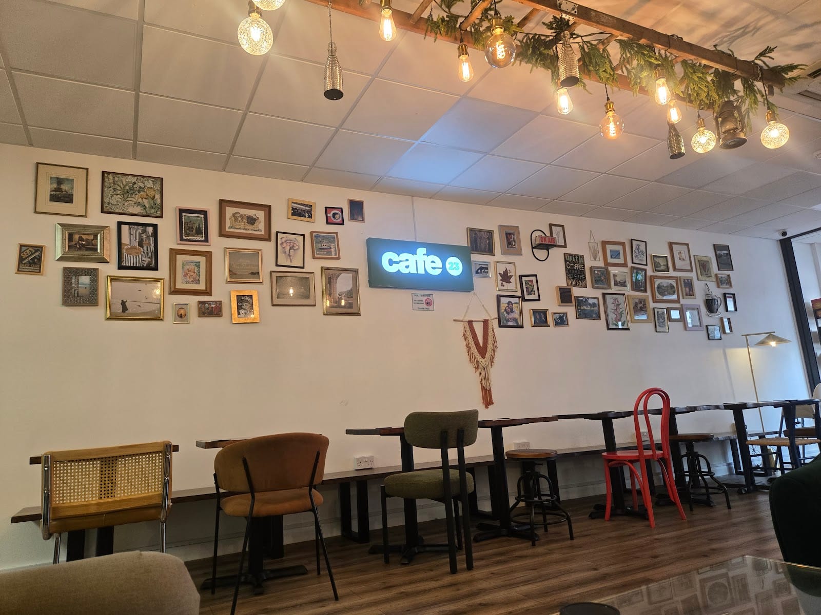 Cafe 23