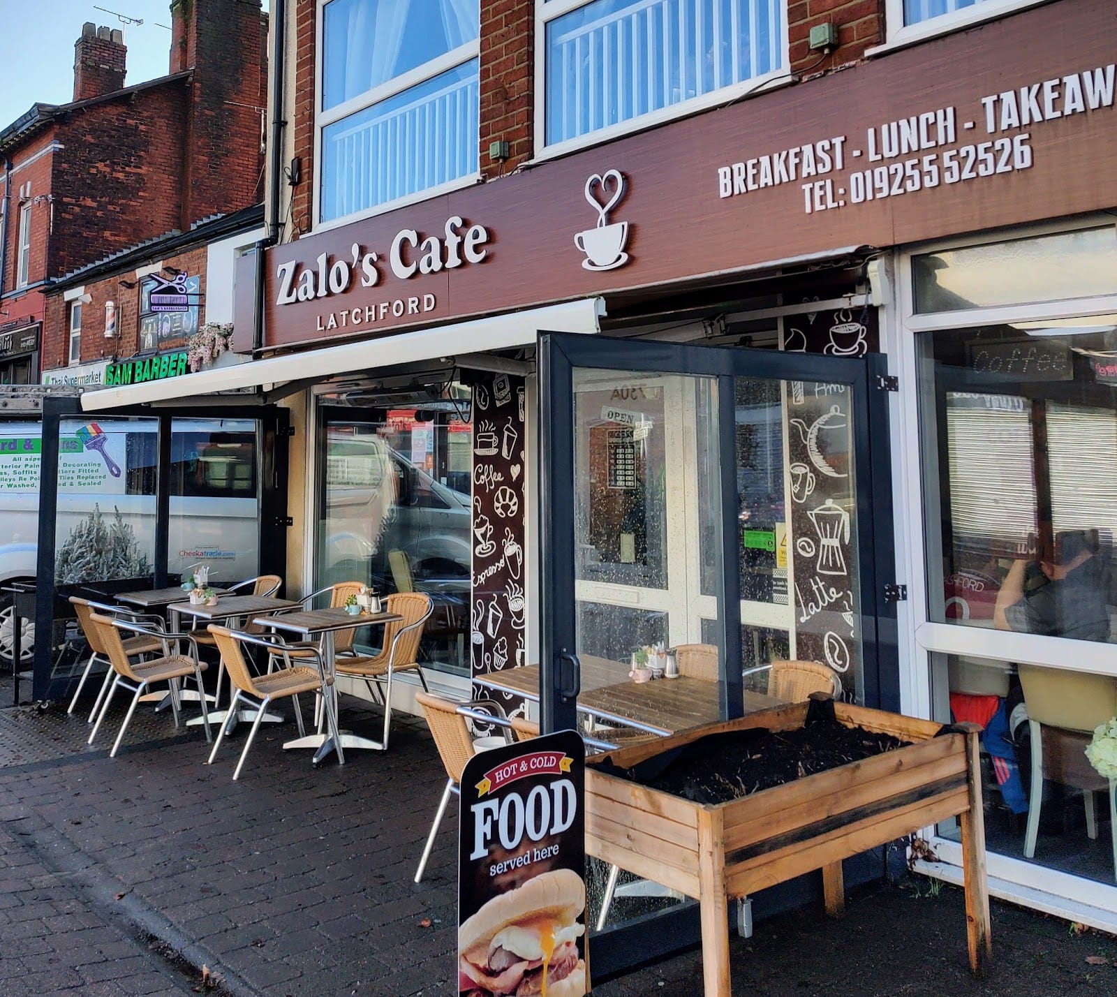 Zalos Cafe Latchford