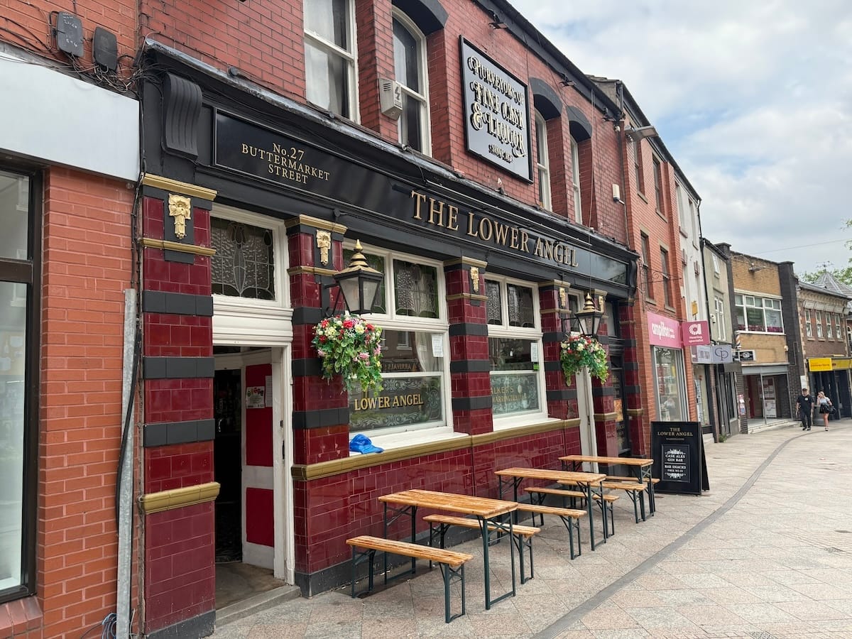 Hatters Row Cafe Warrington photo 3