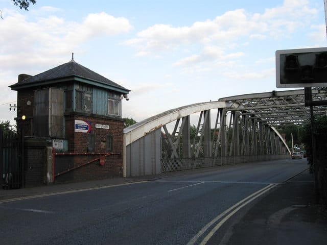 Toast Latchford photo 6