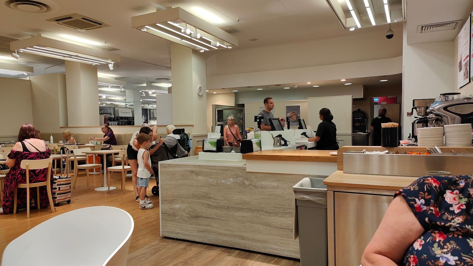 M&S Café