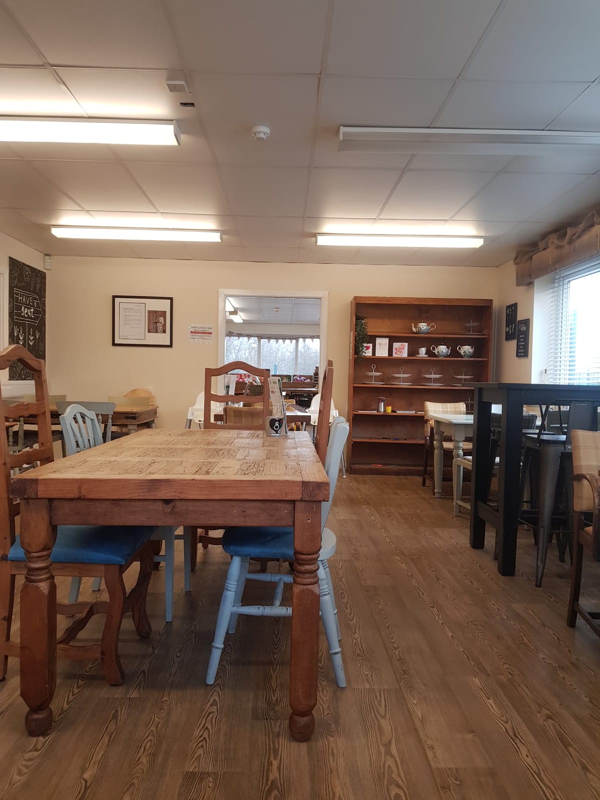 Fur Clemt Cafe & Food Outlet