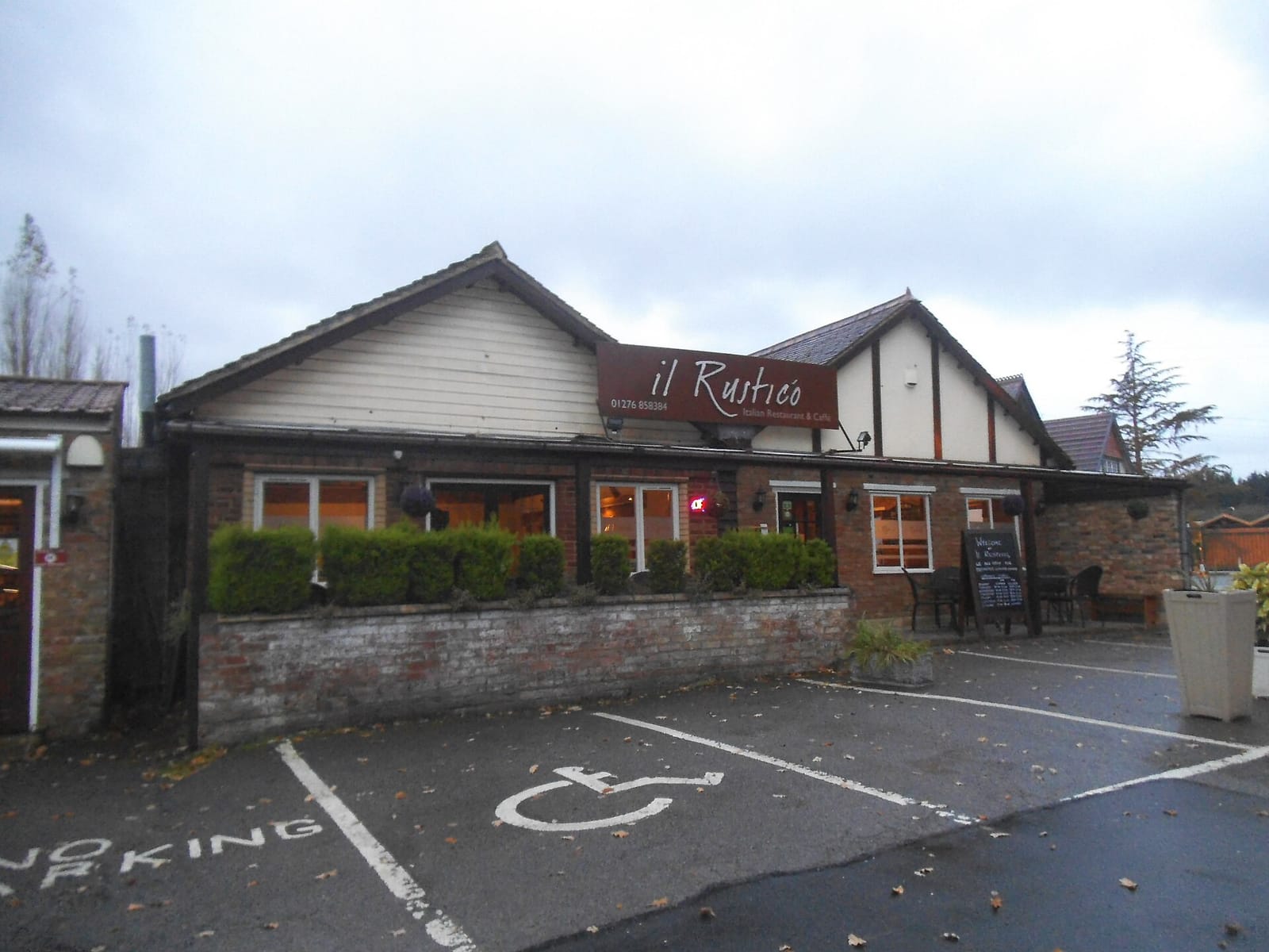 Longacres Cafe and Food Shop photo 3
