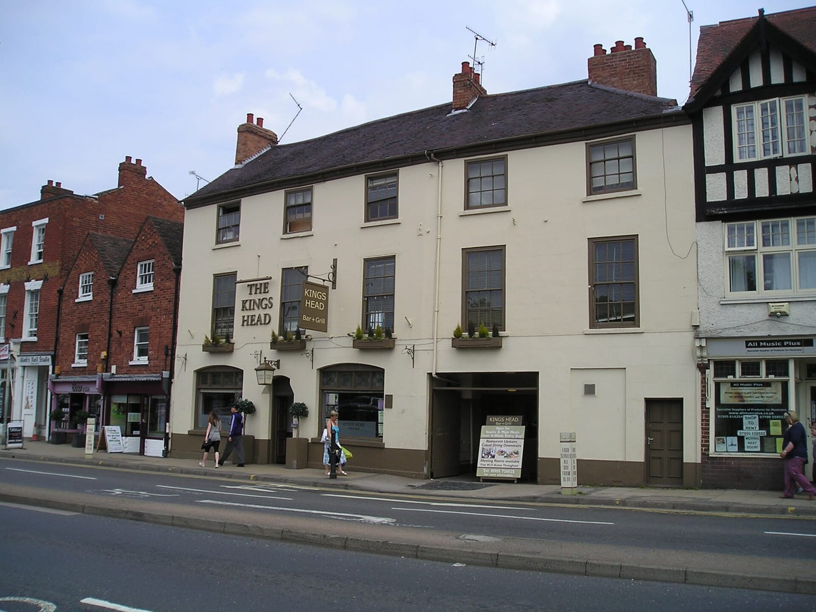 Charlies photo 5