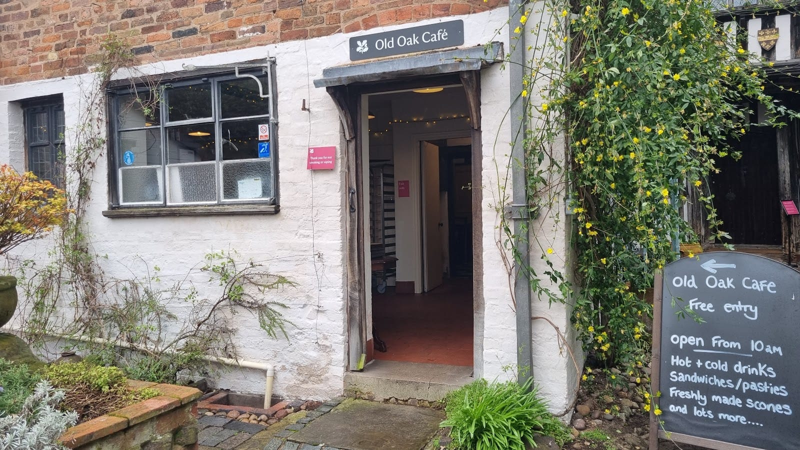Old Oak Cafe