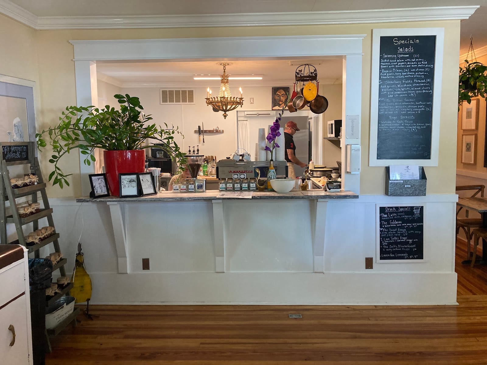 The Polo Grounds Cafe