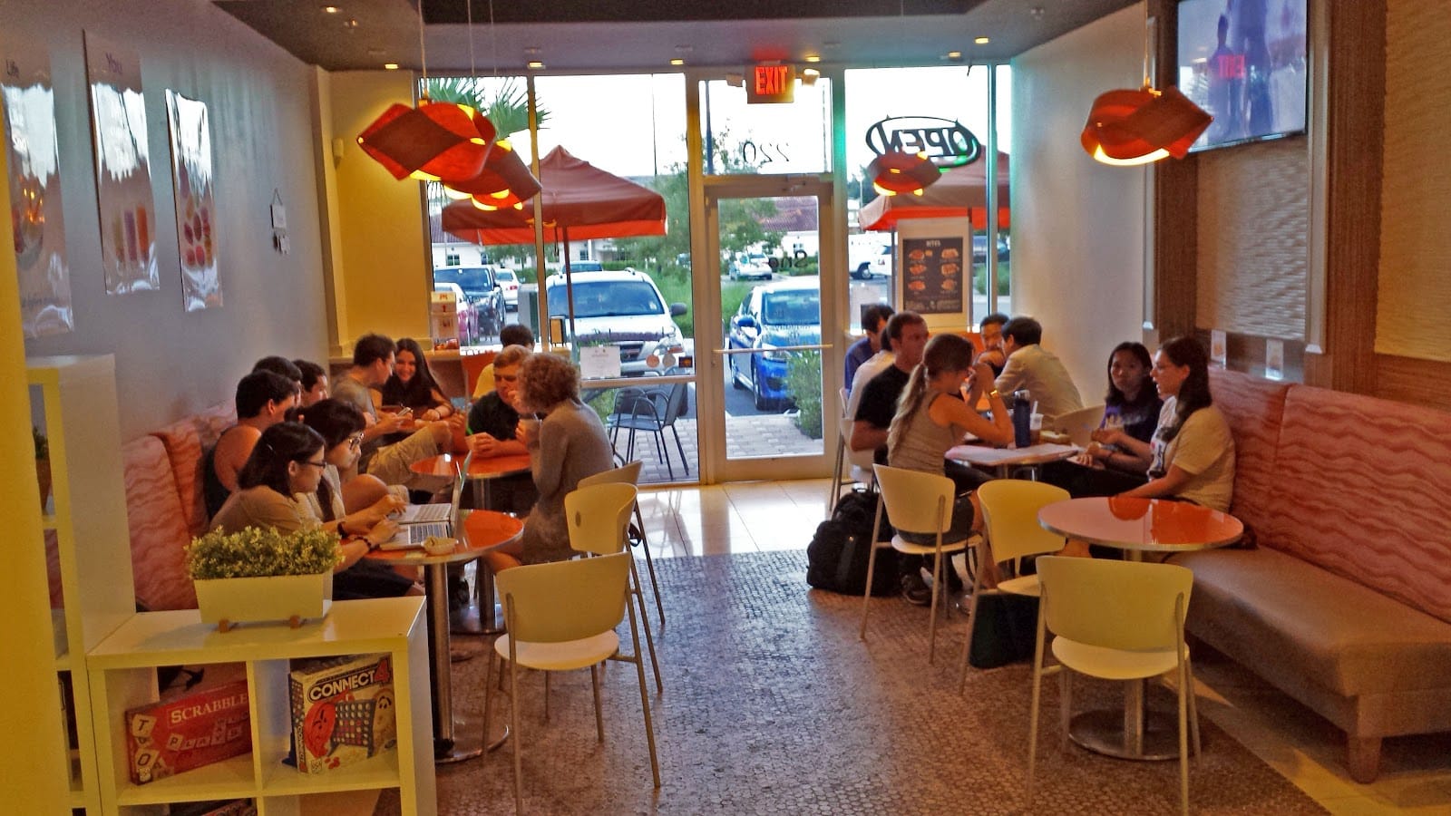 Ice & Bites Café