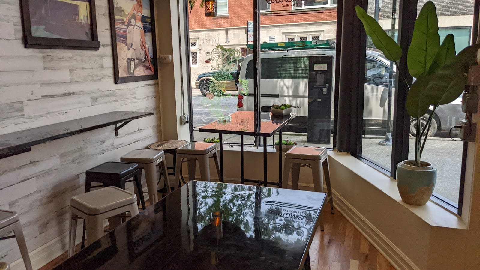 SOTTOMARINO SANDWICH AND CAFE