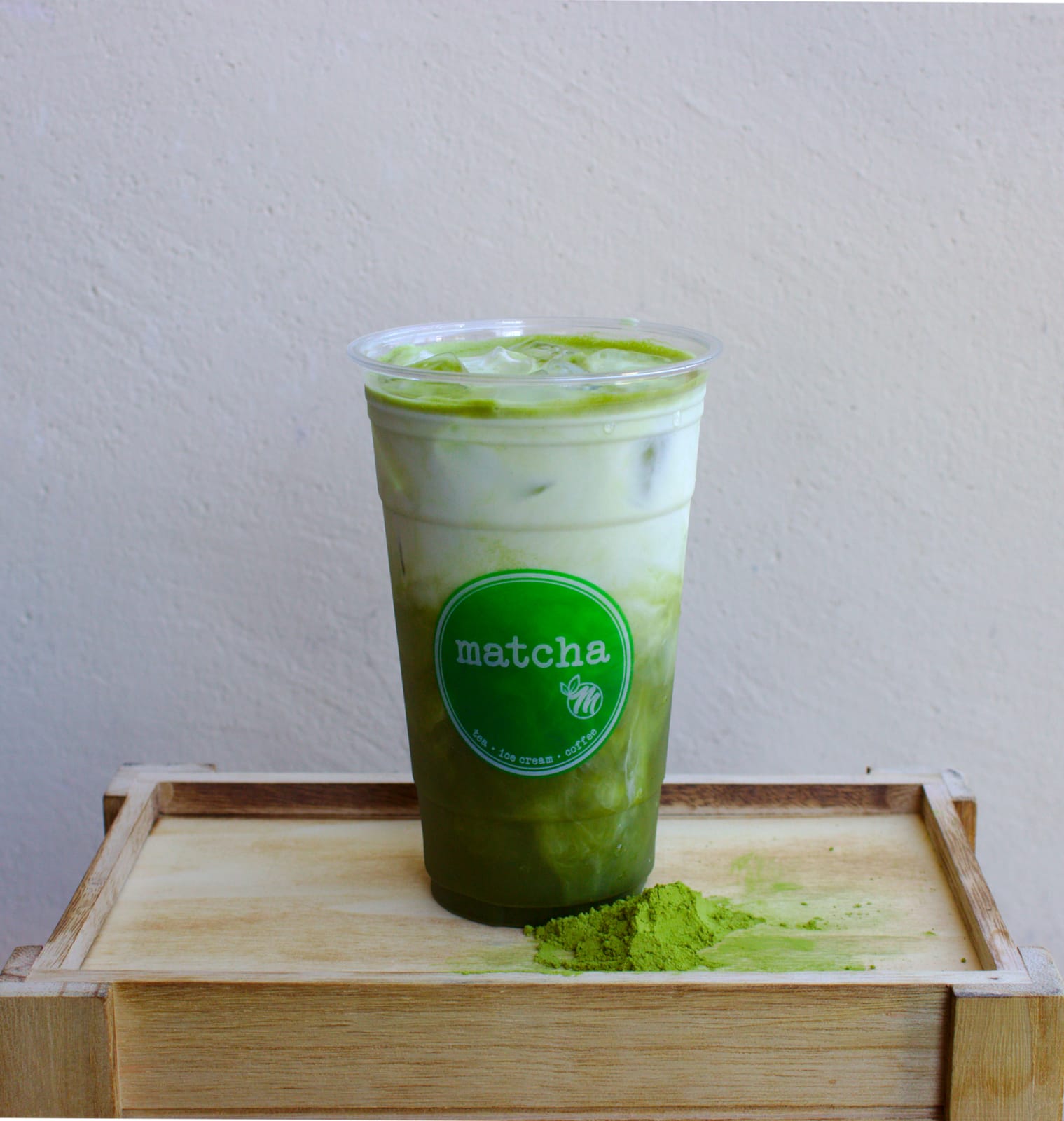 Matcha tea and frappe photo 2