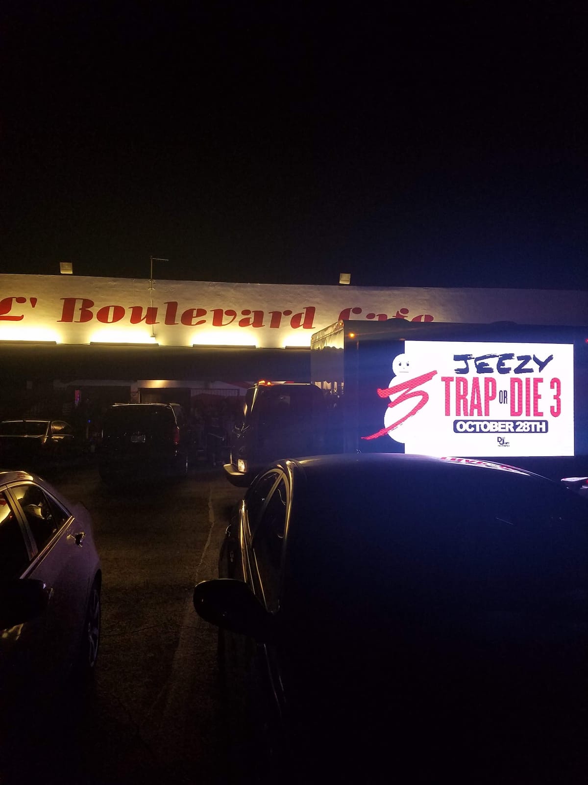 L Boulevard Cafe Supper Club
