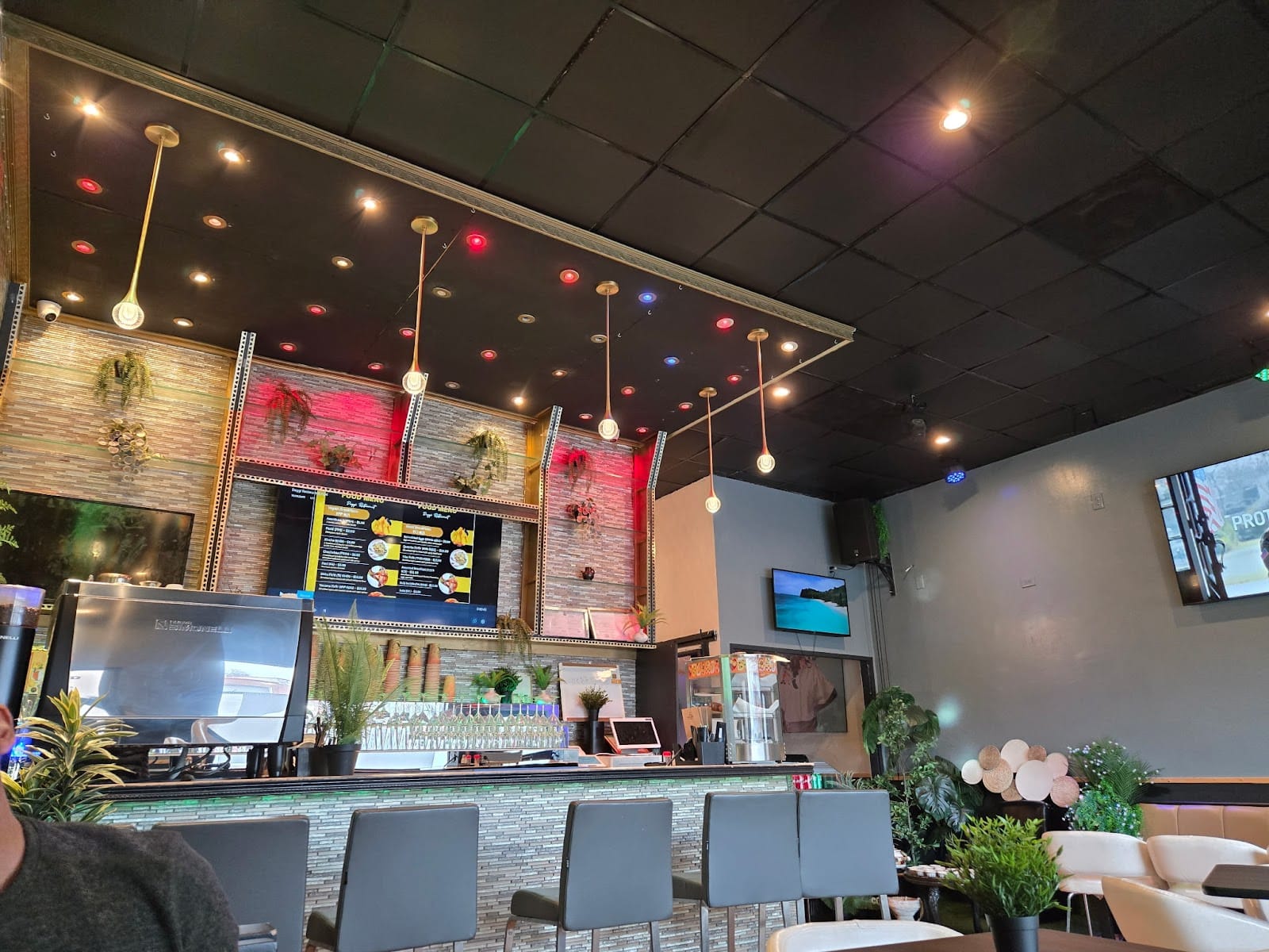 Deggi Market & cafe