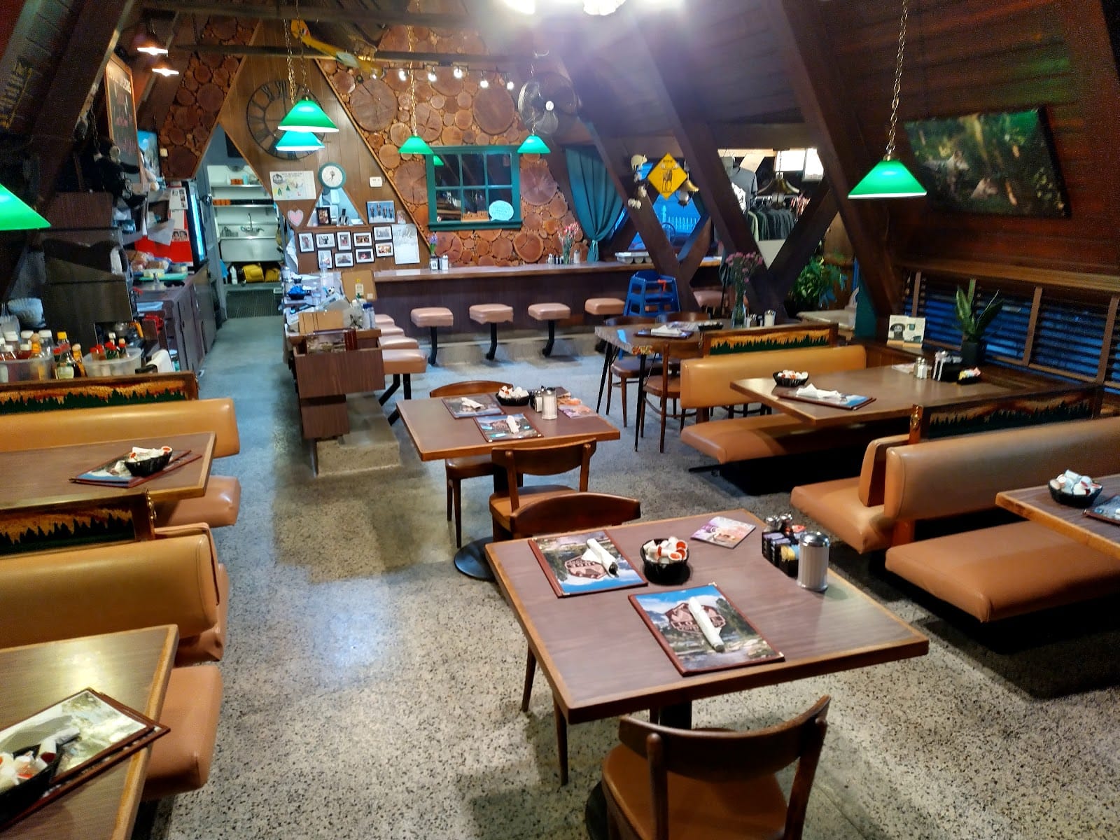 Lodge Coffee Shop