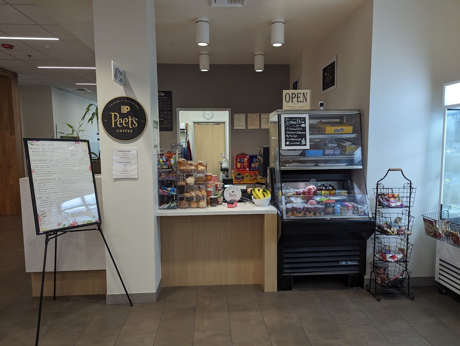 Rose Cafe (ground floor inside Dignity Health)
