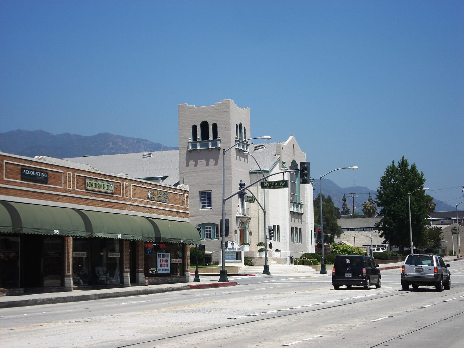 The Boba Box Cafe